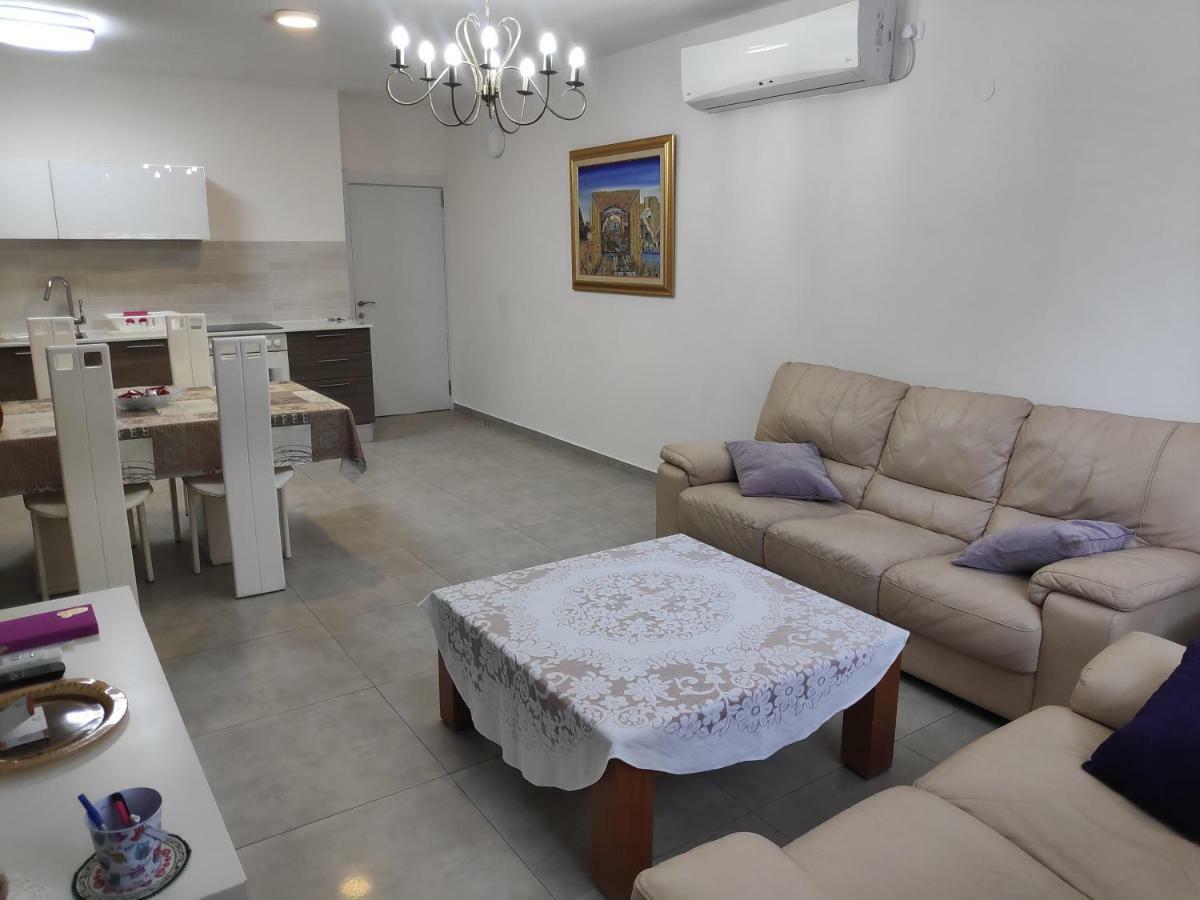 Herzliya Center Apartments Exterior photo
